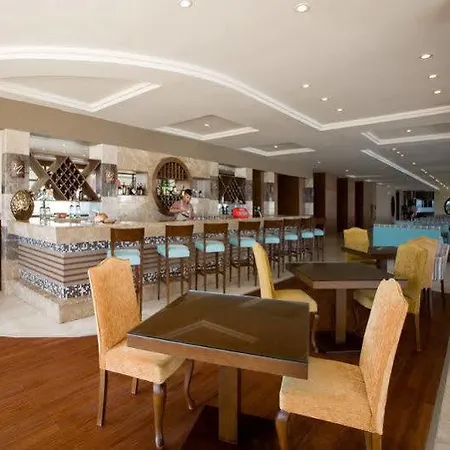 Szálloda Jasmine Beach 5*